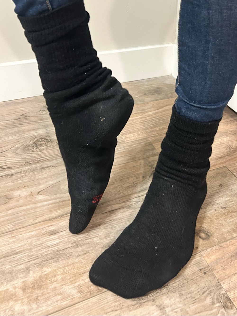 Hanes 7 Day Gym Worn Strong Scent Black Cozy Ribbed Crew Socks